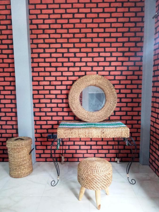 Kurnia Homestay Ternate Exteriör bild