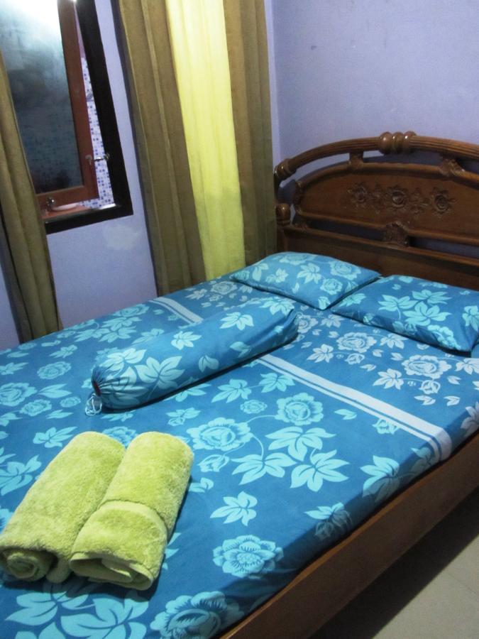 Kurnia Homestay Ternate Exteriör bild